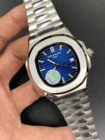⁦باتيك فيليب نوتيلوس أزرق معدن - Patek Philippe Nautilus Blue Dial Silver Steel⁩ - الصورة ⁦2⁩