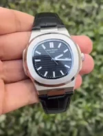 ⁦باتيك فيليب نوتيلوس أسود جلد طبيعي - Patek Philippe Nautilus Black Dial Leather⁩ - الصورة ⁦7⁩