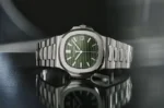 ⁦باتيك فيليب نوتيلوس أخضر - Patek Philippe Nautilus Olive Green Dial Steel⁩ - الصورة ⁦4⁩