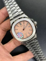 ⁦باتيك فيليب نوتيلوس نحاسي تيفاني - Patek Philippe Nautilus Tiffany Copper Dial⁩ - الصورة ⁦2⁩